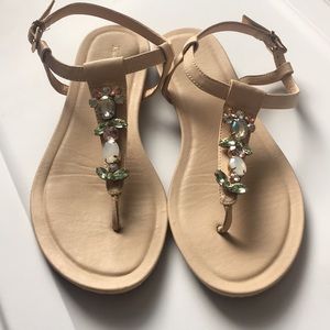 Light pink sandals with stone design